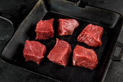 Свинина ошеек на шашлык 1 кг - купить в Беляевской